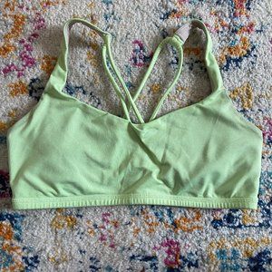 Lululemon Free to Be Bra Size 6
